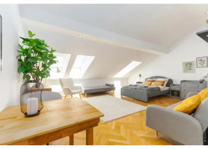 Stylish s, 3 Min To U1 Reumannplatz, 2 Stations To Hauptbahnhof